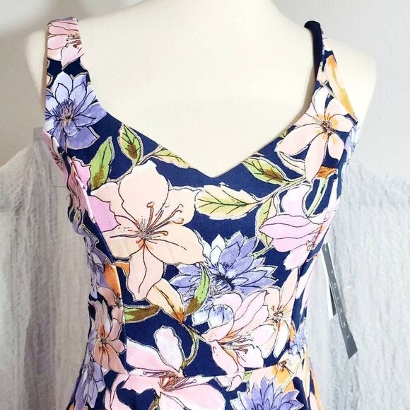 Trixxi NWT Floral Fit & Flare Dress Size Small - Picture 7 of 11